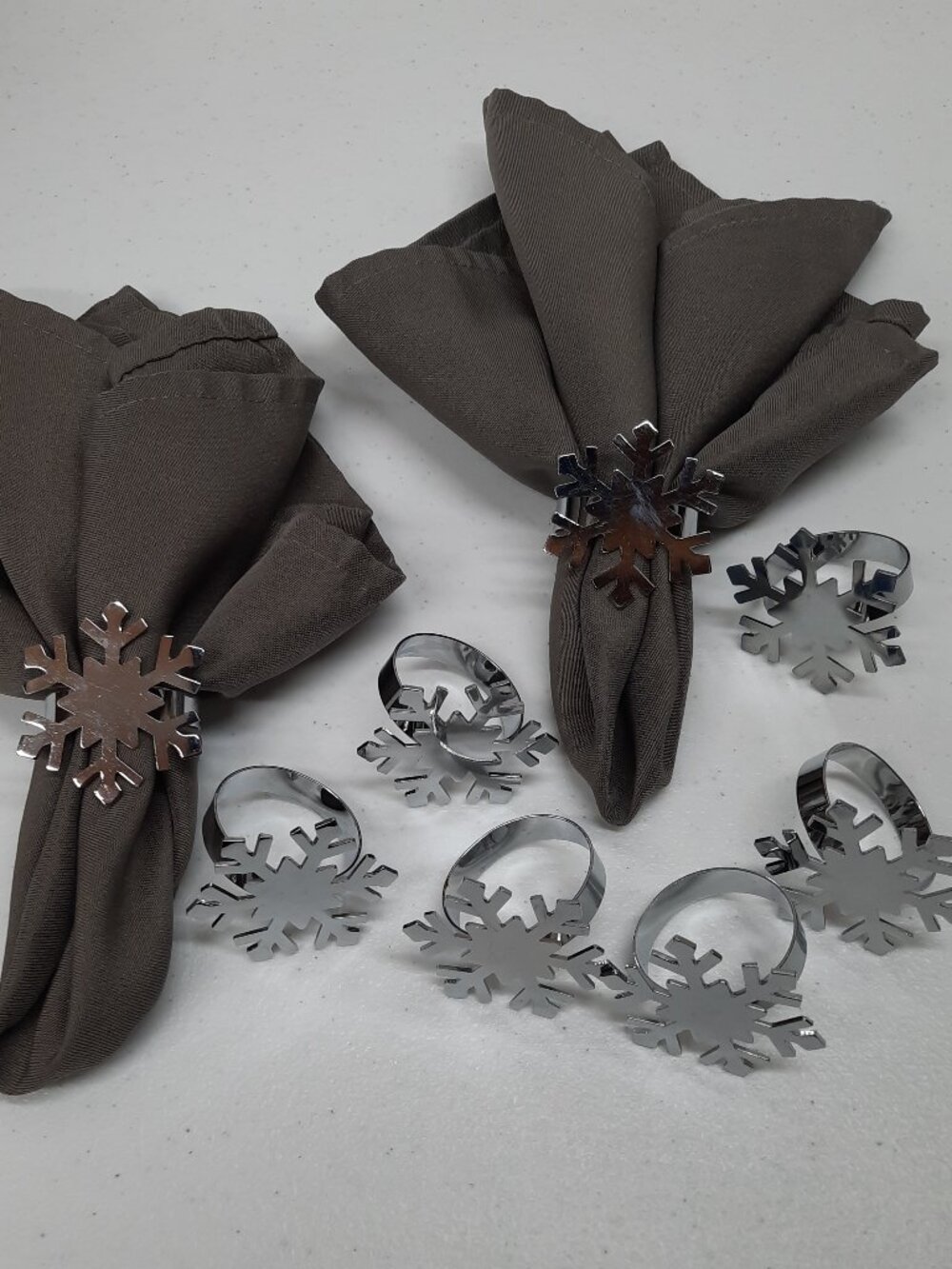 Set of 8 Silver Snowflake Napkin Rings Christmas Holiday Winter Table Decor